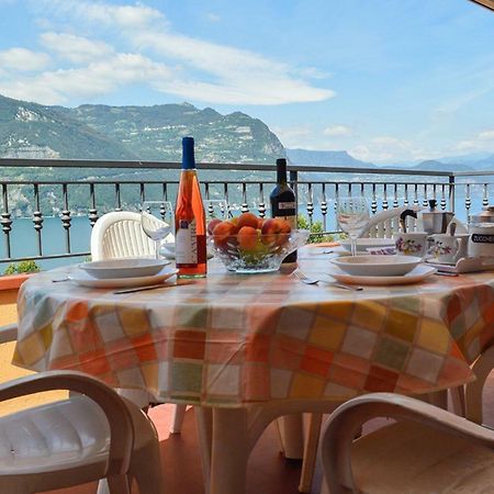 Appartamento Bella Isola Monte Isola Extérieur photo