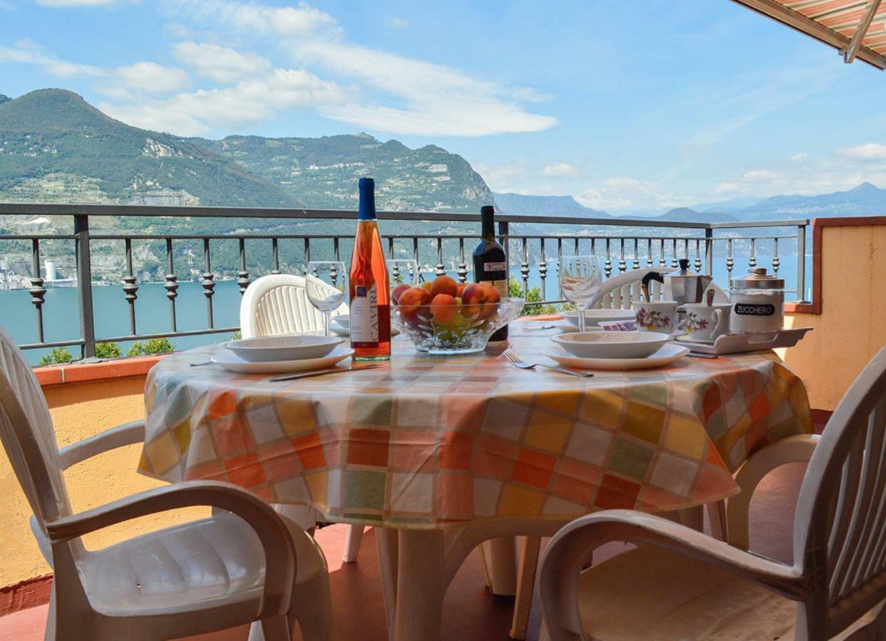 Appartamento Bella Isola Monte Isola Extérieur photo